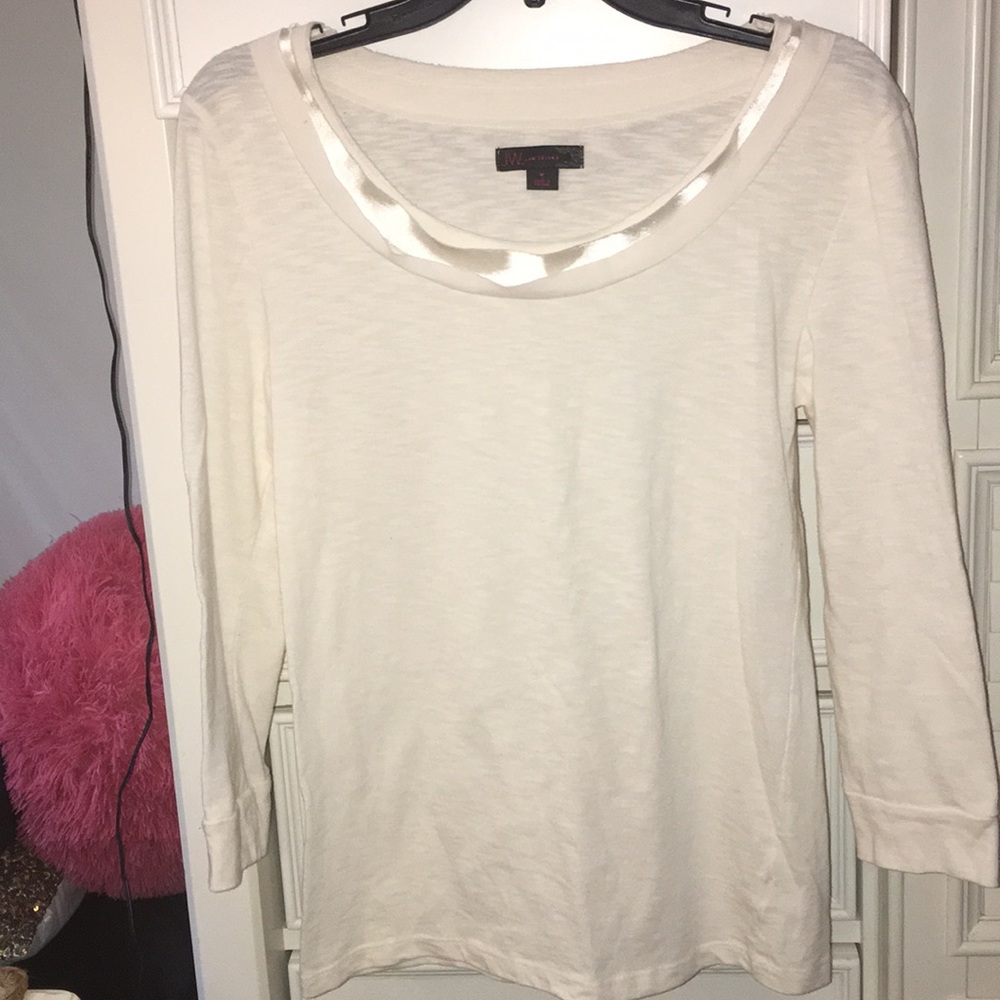 JW Style - Simple White Long Sleeve!!